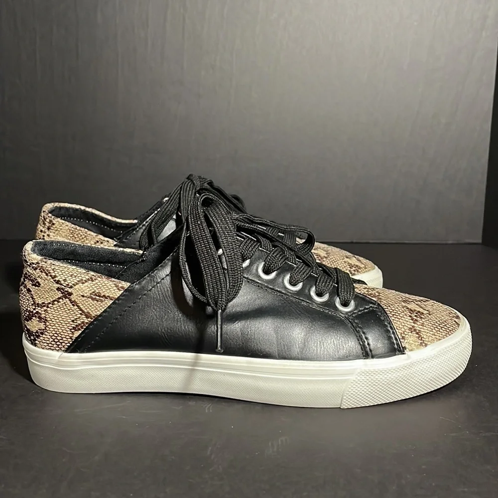 RESTRICTED snakeskin and faux leather casual sneakers in women’s size 6